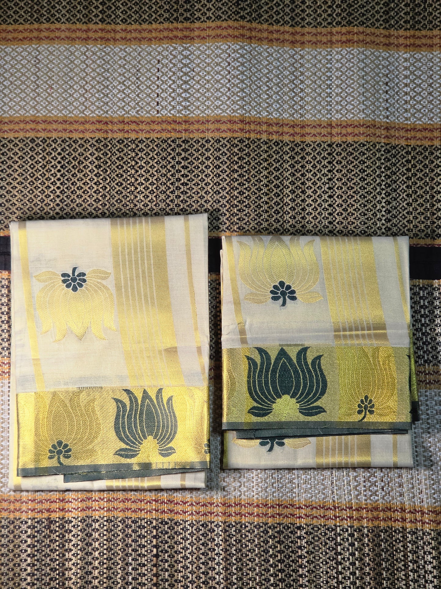 Set Mundu Single - Greeen & Golden Lotus - SMP100120