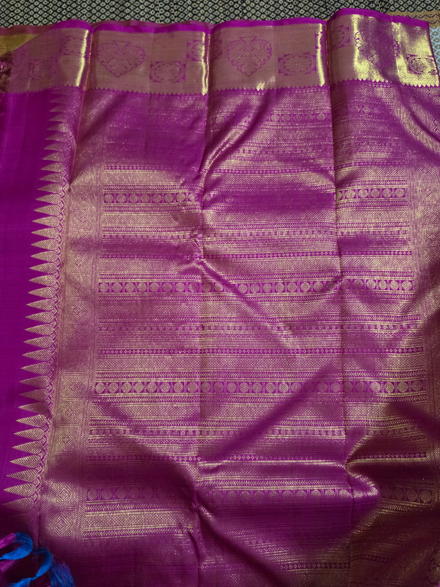 Pure Silk Saree with Floral Zari Motifs & Temple Border with Silk Mark Certified - PS1000143