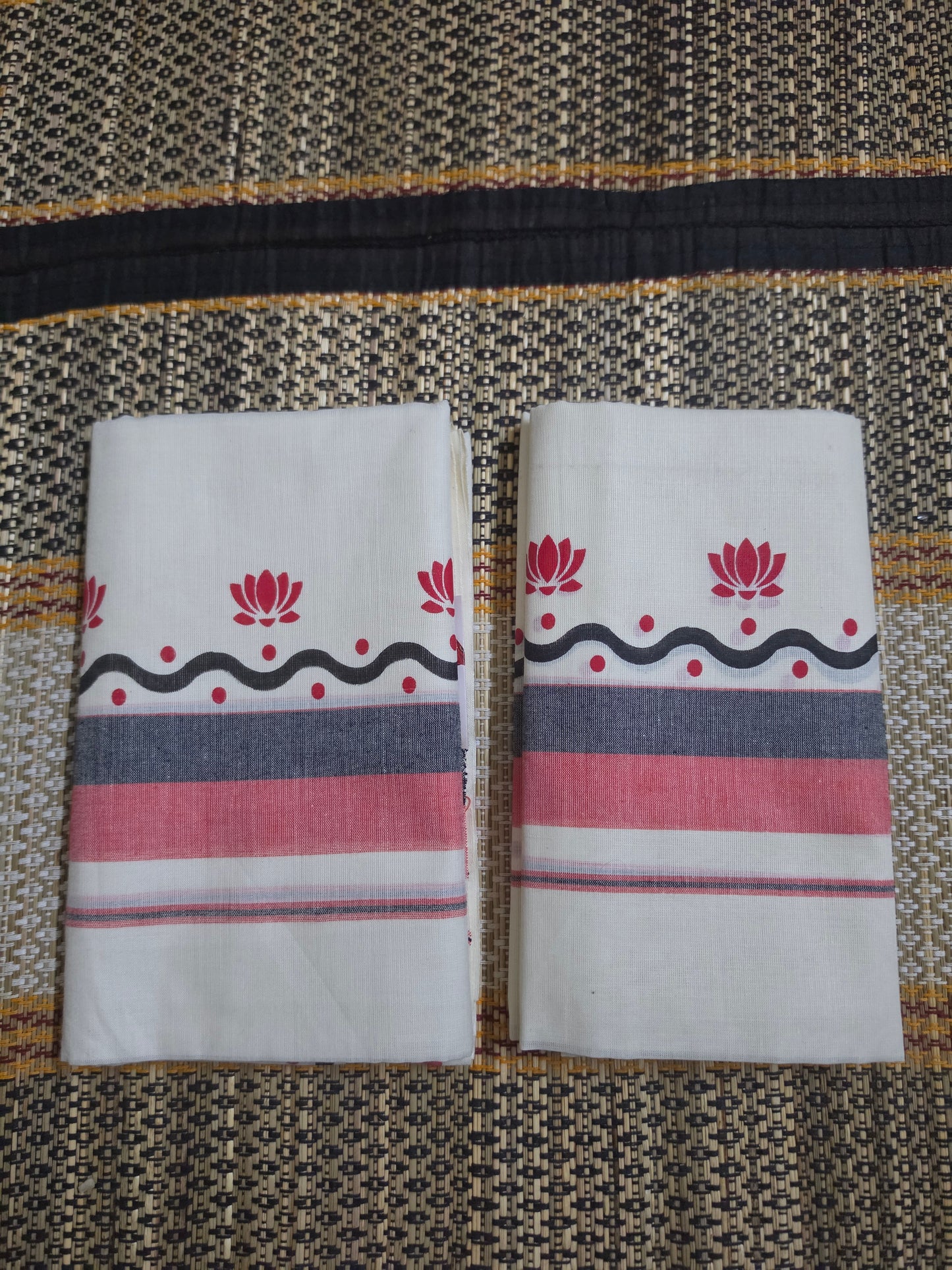 Set Mundu - Pink Lotus Motif - SMP100099