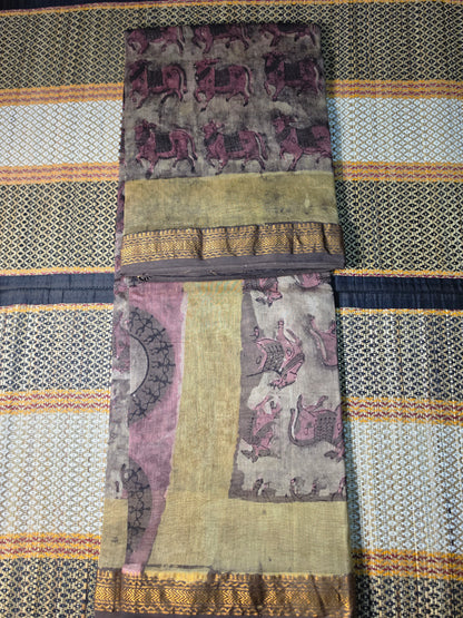 Maheshwari Silk Saree Hand-Printed Nandi Motif with Antique Zari Border
- MSS100123