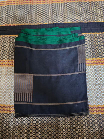 Pure Silk Vaira Oosi Saree - Black & Bottle Green with Silk mark - PS100030