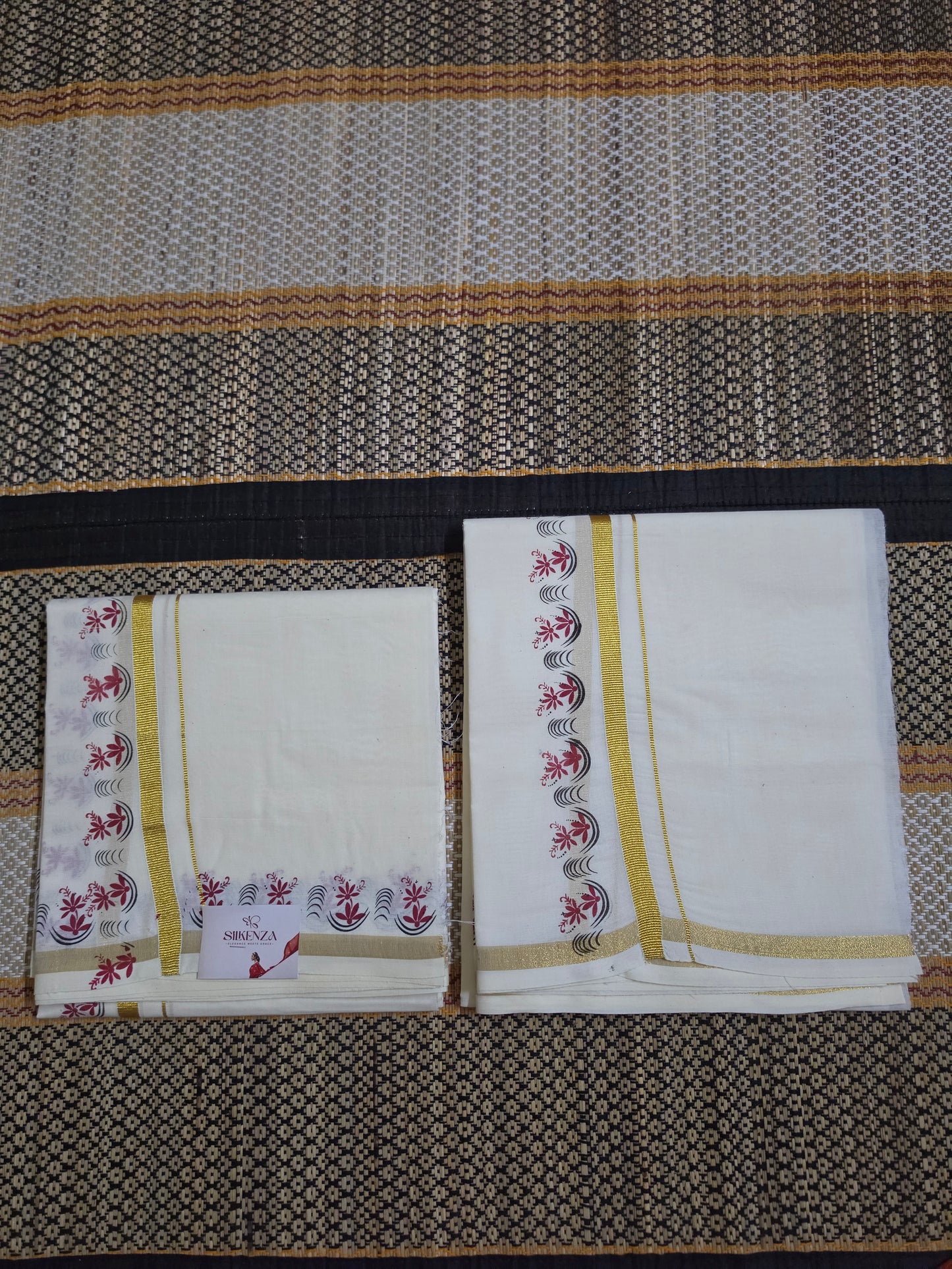 Set Mundu with Gold Zari and Red Arch Motif - SMP100097
