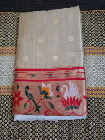 Paithani Saree - Cream & Coral Red Contrast Model Lotus and Peacock-Inspired Floral Motifs - PS100048