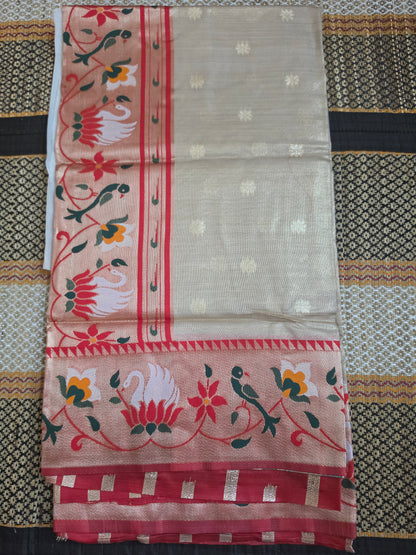 Paithani Saree - Cream & Coral Red Contrast Model Lotus and Peacock-Inspired Floral Motifs - PS100048